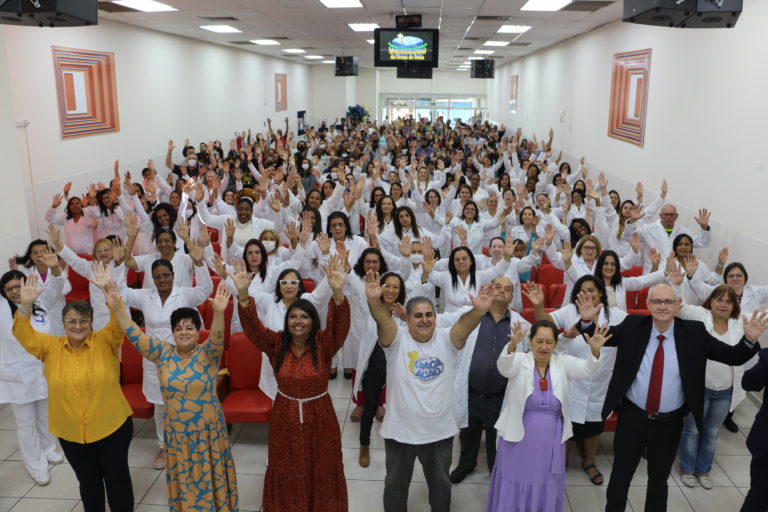 Graça em Ação realiza formatura do curso de Cuidador de Idosos em Santo André