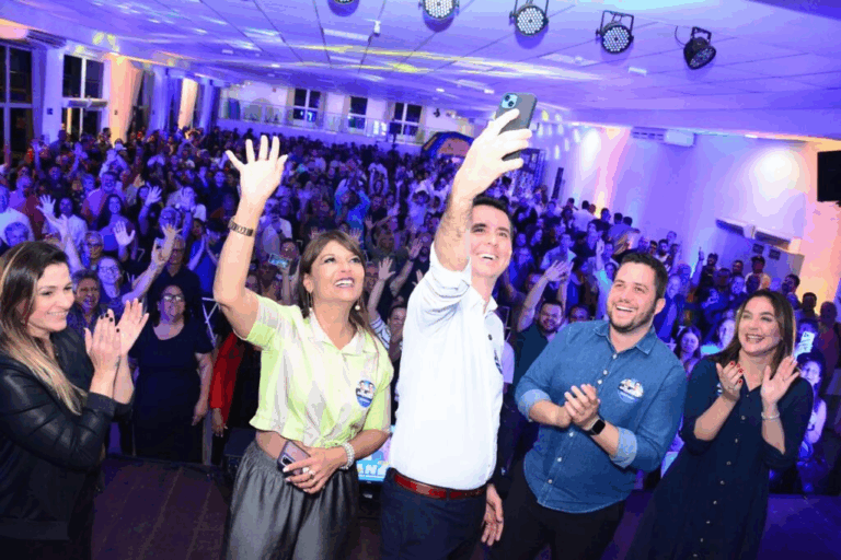 Gilvan Júnior e Silvana Medeiros recebem apoio de mais de 200 candidatos a vereador em Santo André